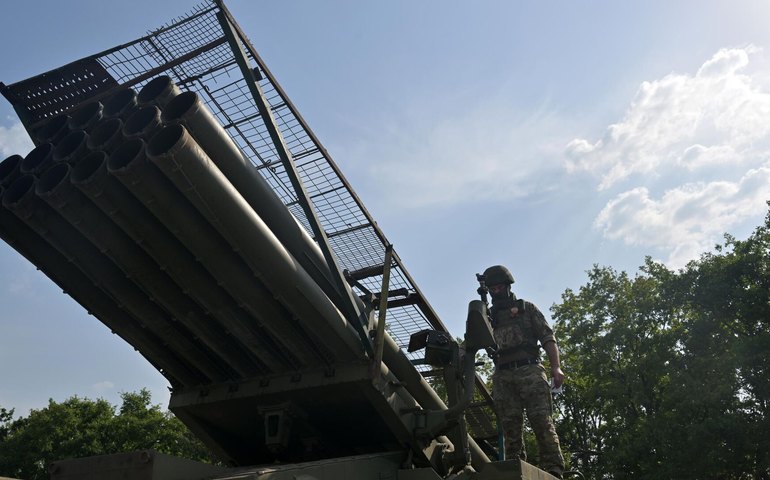 Exército russo liberta quatro povoados em um dia, diz Ministério da Defesa
