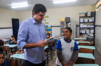 Maceió: gestores mirins assumem funções públicas pelo Dia Mundial da Criança 
