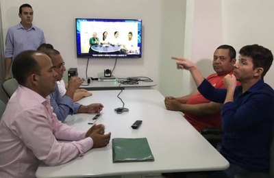Estado inicia testes para audiência de videoconferência utilizando intérpretes de libras