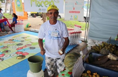 Orla de Ponta Verde recebe mais uma edição da Feira Orgânica neste domingo (8)