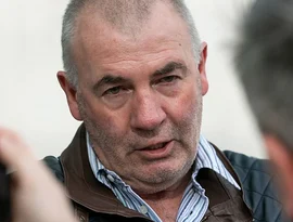 Ex-jogador irlandês é condenado por fingir câncer e aplicar golpe milionário