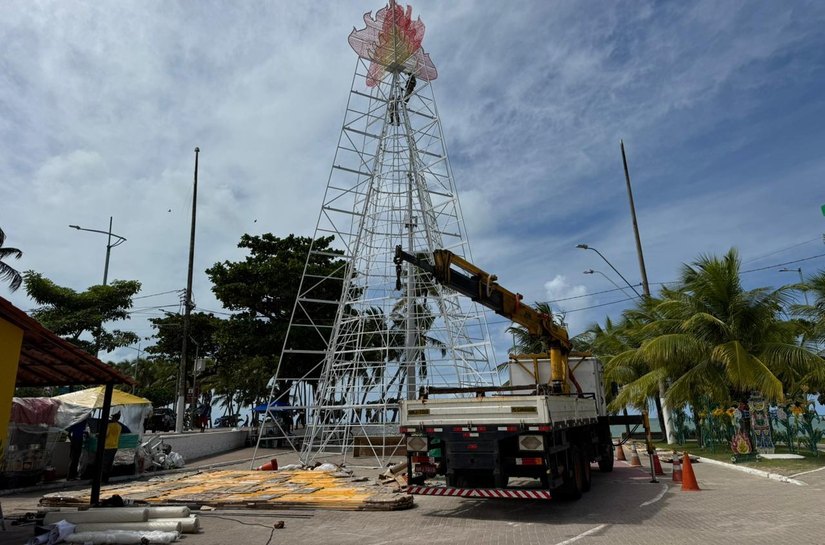 São João Massayó ganha Vila Junina com fogueira cenográfica de 24 metros na orla de Maceió