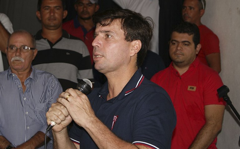 Prefeito de Penedo e superintendente do IPHAN assinam ordem de serviço para restauração do Theatro Sete de Setembro