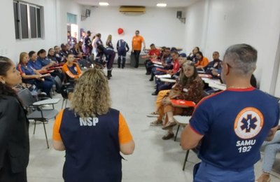 Samu promove curso sobre transporte seguro de recém-nascidos e crianças