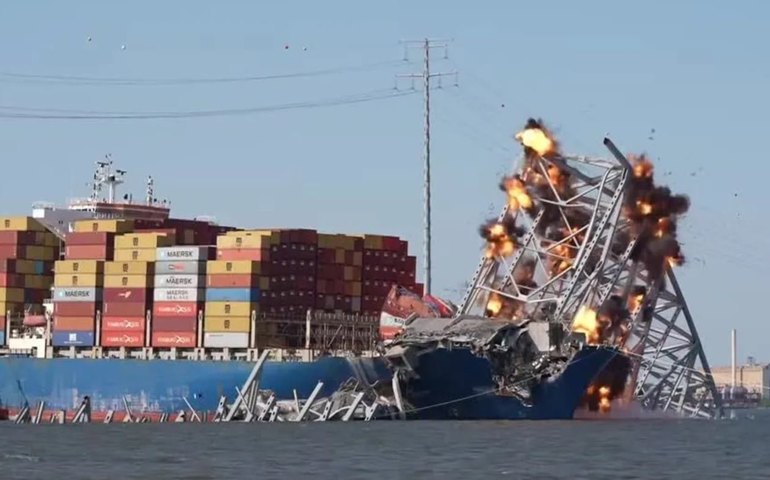 Vídeo: Destroços de ponte são explodidos mais de 1 mês após colisão em Baltimore, nos EUA, e navio pode ser liberado