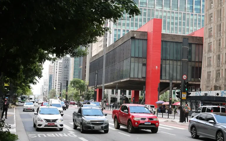 Atividades turísticas caem 0,7% em maio ante abril, afirma IBGE