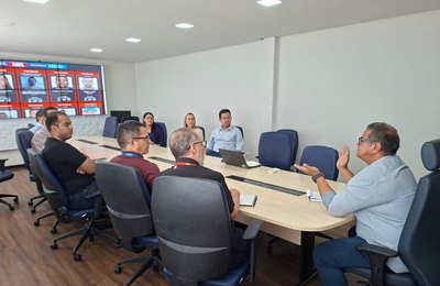 Segurança Pública discute integração de sistema de videomonitoramento com comitiva de Flexeiras