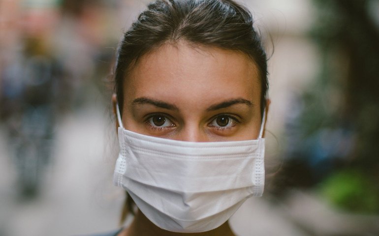 Quarenta cidades brasileiras passam a exigir uso de máscara