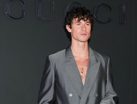 Veja a declaração de amor de Shawn Mendes para Bruna Marquezine no dia do seu aniversário