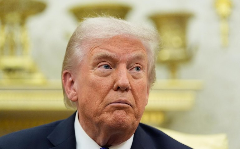 Trump tenta pressionar Maduro ao máximo e eleva tensão, avalia analista russo