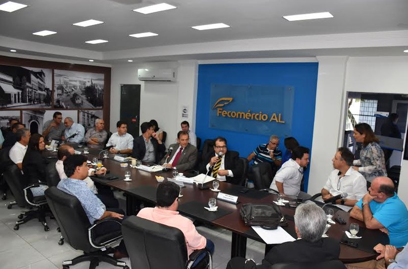 Fecomércio reúne setor e Sefaz para tratar das Feiras Itinerantes