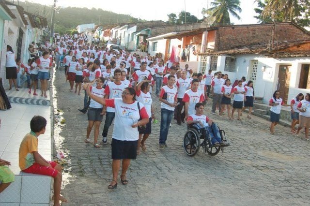 Caminhada e batismo dos crentes em Pilar