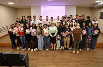 Estudantes de escola pública visitam sede do MPAL, aprendem sobre ECA, proteção e direitos das crianças e adolescentes