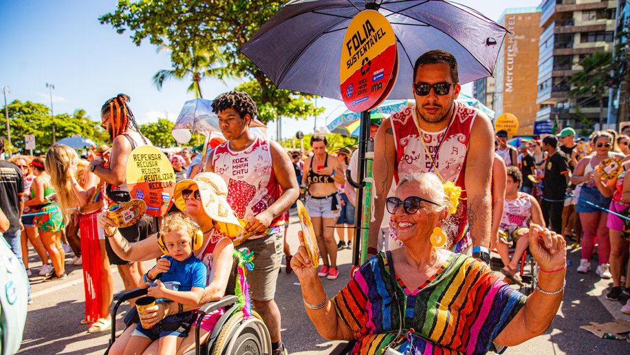 Bloco Rock Maracatu reforça compromisso com acessibilidade e abre espaço mais um ano para foliões com deficiência