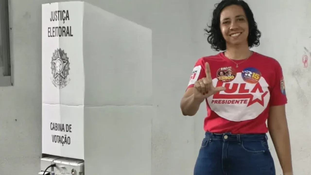 Deputada estadual petista celebra força popular nas urnas