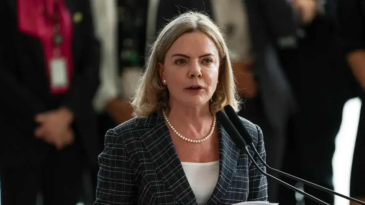 Gleisi critica escolha de Motta por Derrite como relator do PL antifacção