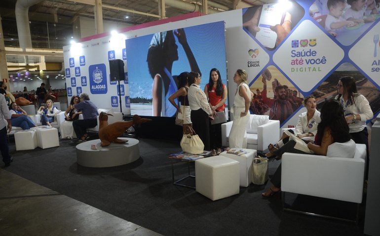 Estande do Governo de Alagoas expõe o Programa Saúde Até Você durante a 16ª Caravana Federativa