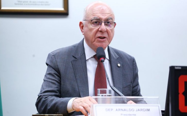 Hidrogênio combustível brasileiro não deve ficar restrito ao “verde”, dizem debatedores