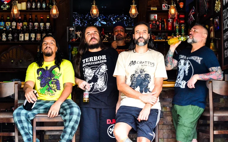 N.W.77 coroa ano de expansão internacional e turnês com indicação aos 'Melhores do Ano' da Roadie Crew