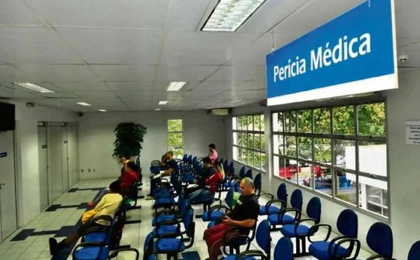 Após 52 dias em greve, médicos peritos do INSS voltam a trabalhar