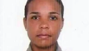 Izabelle, que estava no banco traseiro, foi atingida e morreu após sofrer hemorragia. / Foto: Reprodução 