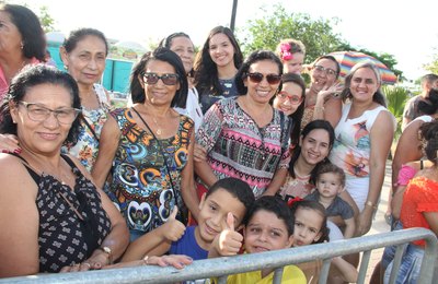 Famílias preservam a tradição de participar do desfile do 30 de Outubro em Arapiraca
