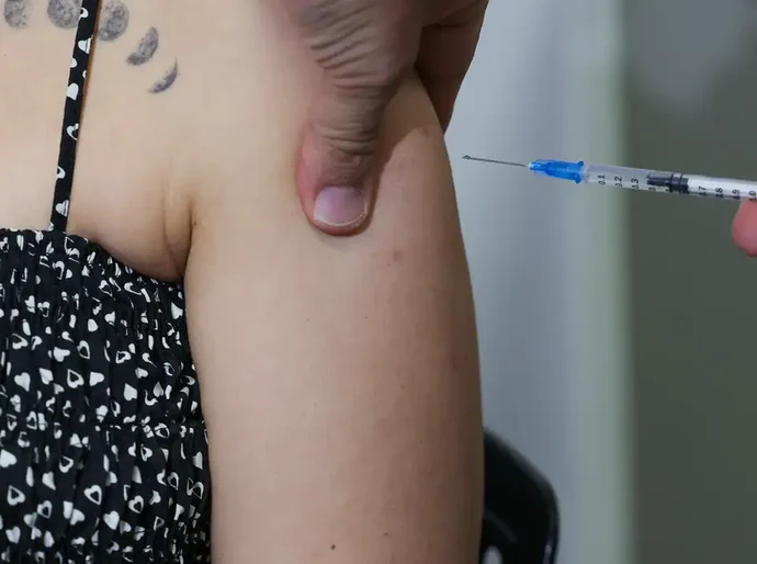 Anvisa indica vacina contra o HPV para prevenir mais tipos de câncer