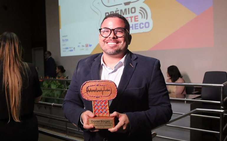 Assessor da Secult é homenageado no Prêmio Odete Pacheco por sua atuação na comunicação cultural de Alagoas