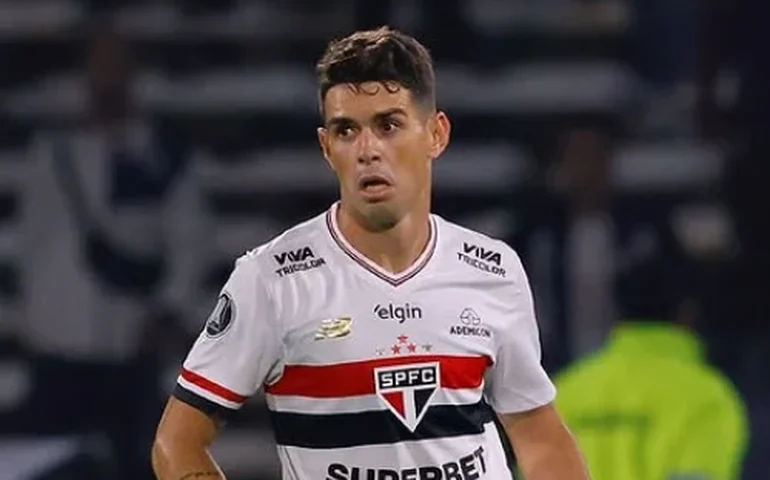 Conselheiros do São Paulo pedem renúncia imediata de Julio Casares