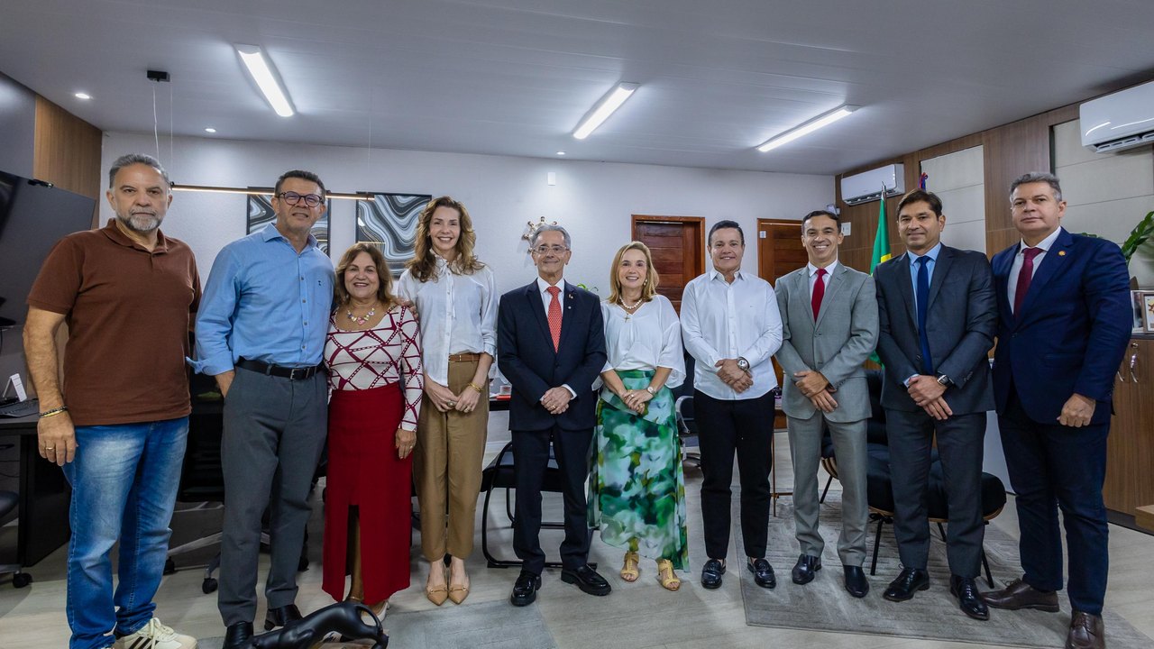 Fábio Bittencourt cumpre agenda na PGE e debate projetos para Alagoas