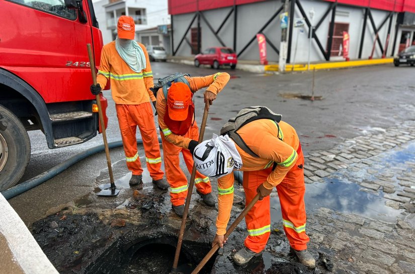 Prefeitura de Coruripe intensifica ações preventivas de limpeza no Barro Preto 2