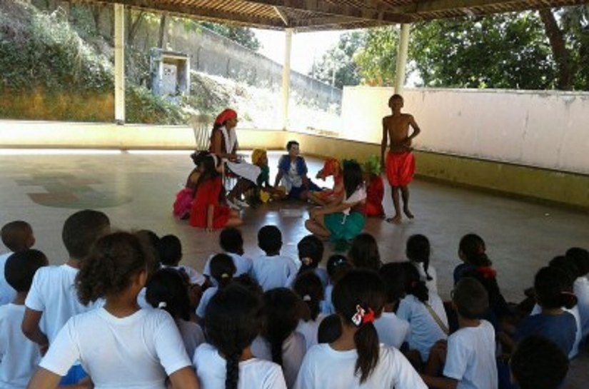 Teatro fecha mês do folclore com encenação do Sítio do Pica-pau Amarelo