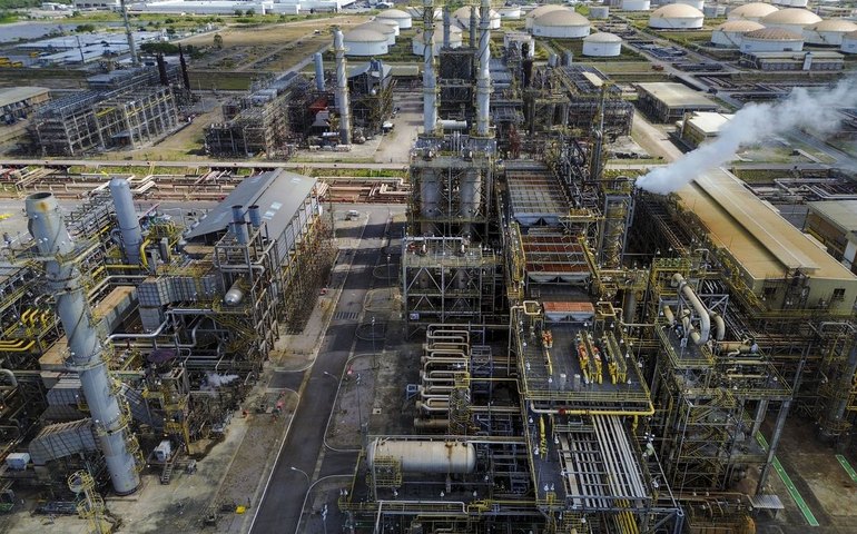 Petrobrás promete ampliar em 42% os investimentos em energia limpa