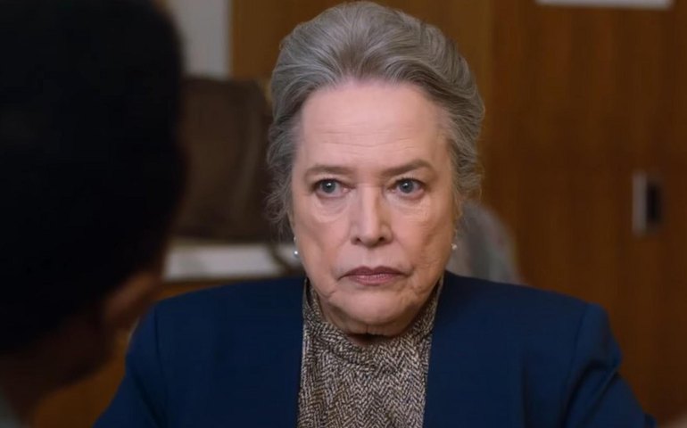 Kathy Bates anuncia sua aposentadoria  aos 76 anos: 'Nunca pensei realmente em ser uma estrela'