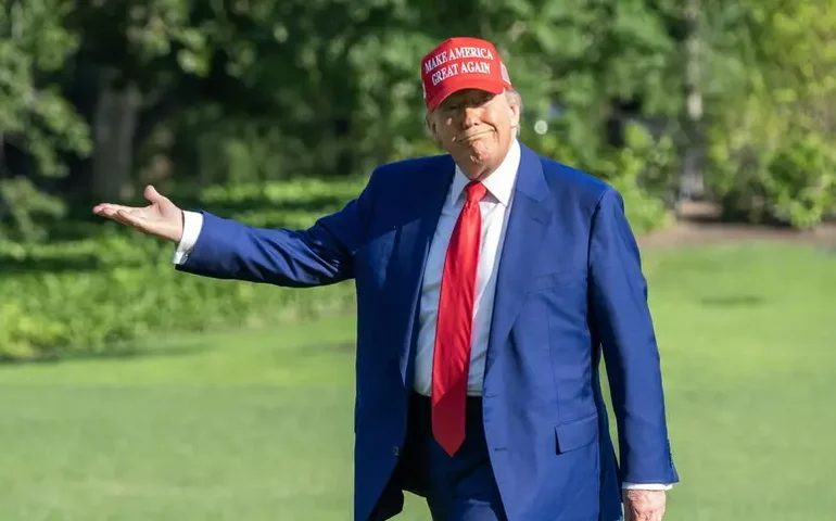 EUA entram em guerra e bombardeiam usinas nucleares no Irã