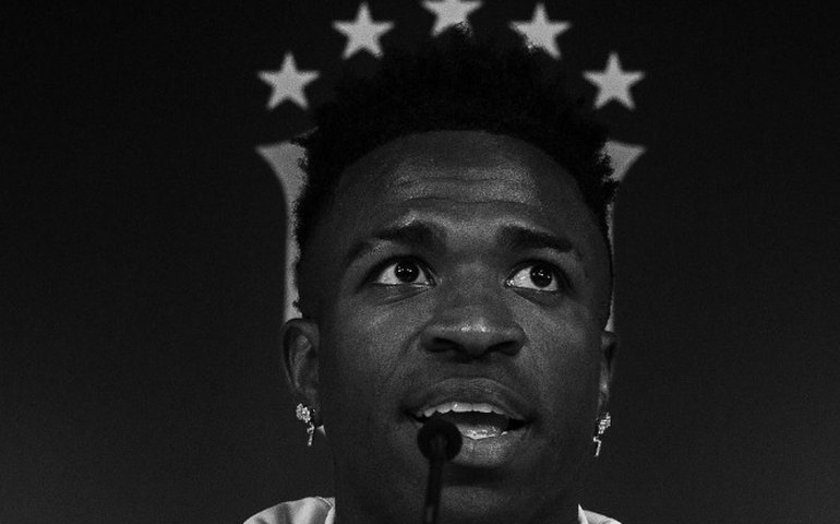 Vinícius Júnior chora em coletiva e desabafa sobre ataques sofridos: 'Cada vez tenho menos vontade de jogar'