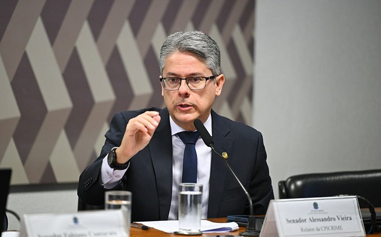 Senador protocola pedido de CPI para investigar ministros do STF e empresário