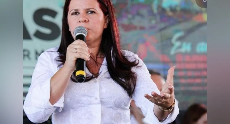 Justiça Eleitoral cassa prefeita e vice de Barra de Santo Antônio por abuso de poder e compra de votos