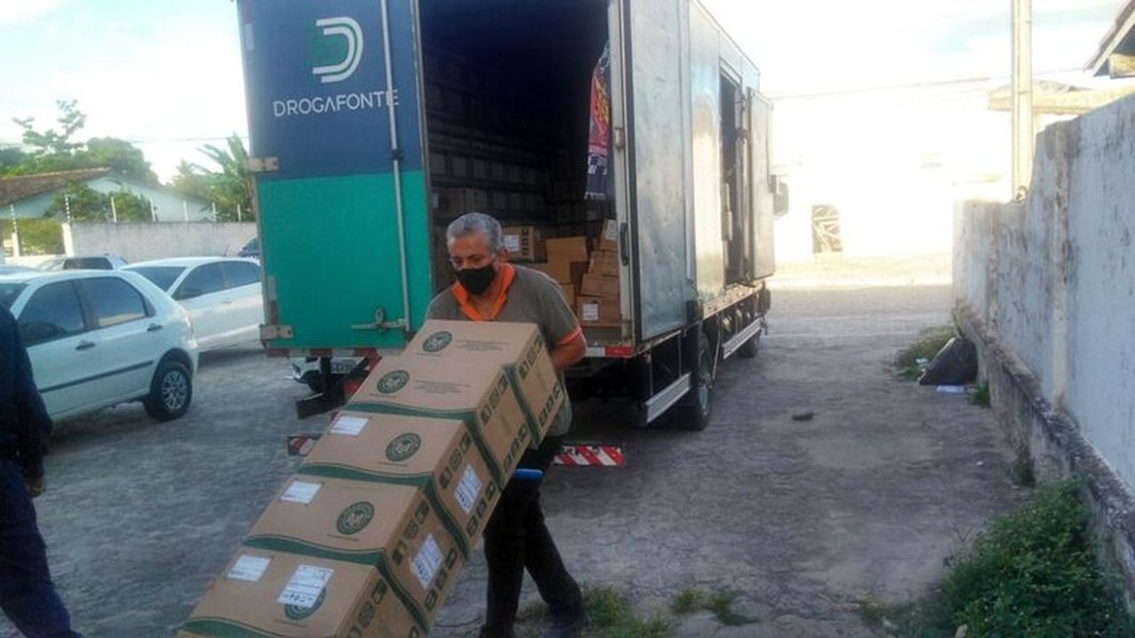 Secretaria de Saúde de Penedo recebe novo lote de medicamentos básicos