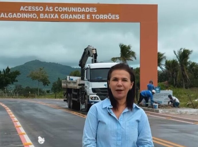Tapera/AL recebe Paulo Dantas para entrega de rodovia e vias pavimentadas; anuncia vice-prefeita