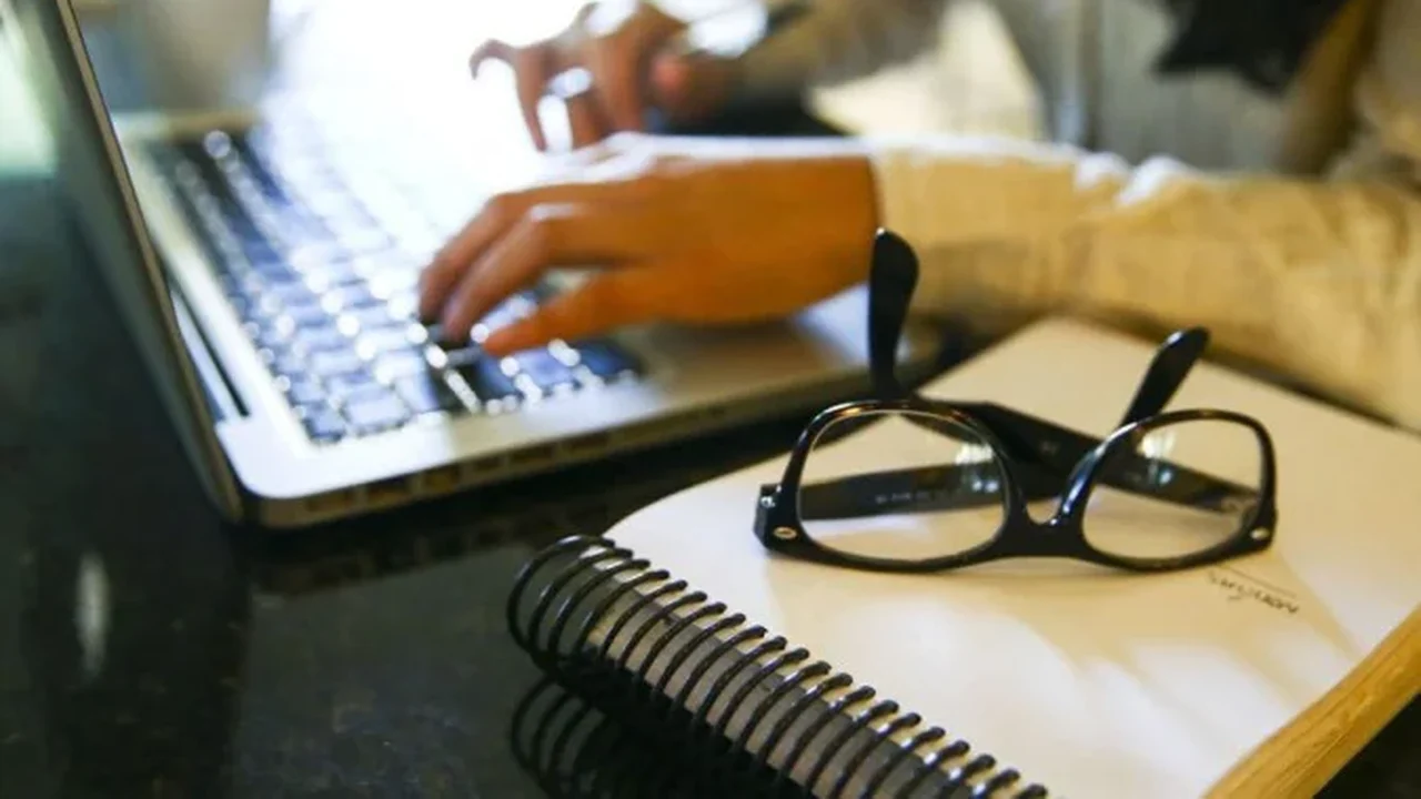 Brasileiros preferem cursos online para qualificação profissional