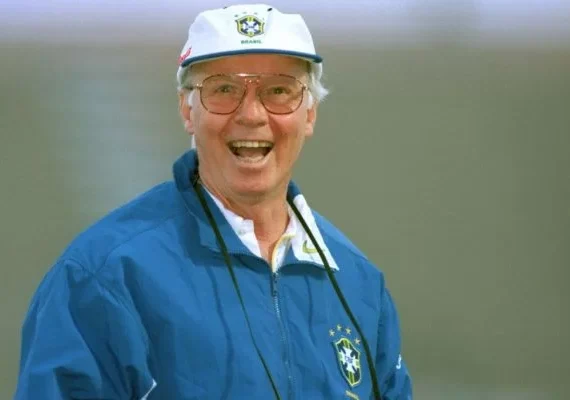 Zagallo apresenta melhora importante, diz boletim médico