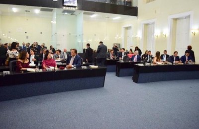 Empossados os parlamentares da 19ª Legislatura na Assembleia de Alagoas