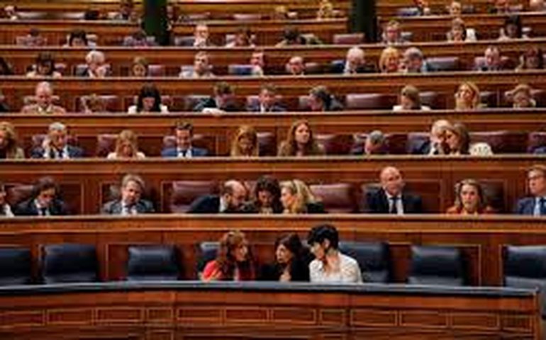 Parlamento da Espanha aprova lei de anistia para separatistas da Catalunha