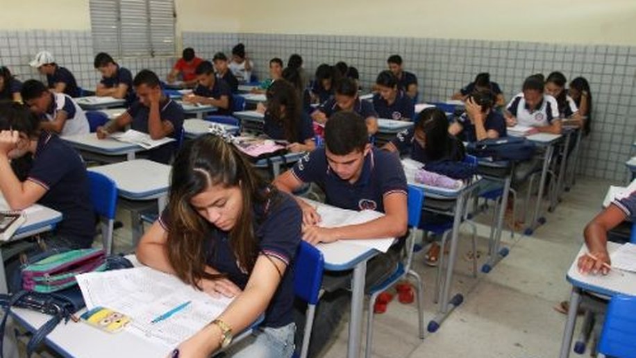 Alunos alagoanos podem ter cursos gratuitos preparatórios para o Enem 2015
