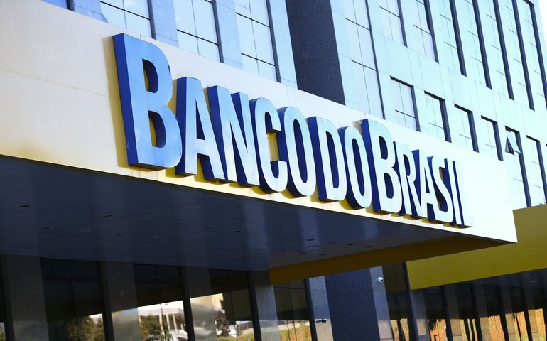 Lucro do Banco do Brasil cai 54% com avanço da crise no agro
