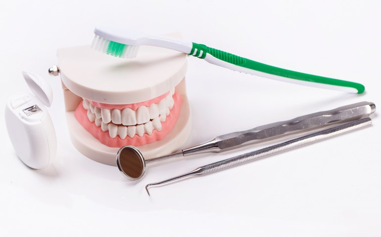 Brasileiros se preocupam cada vez mais com saúde bucal