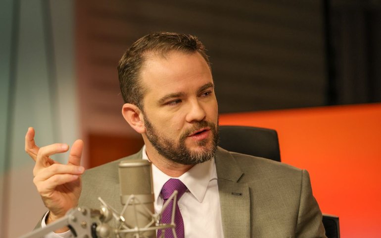 Durigan afirma que Brasil está no caminho certo e prevê superávit em 2026