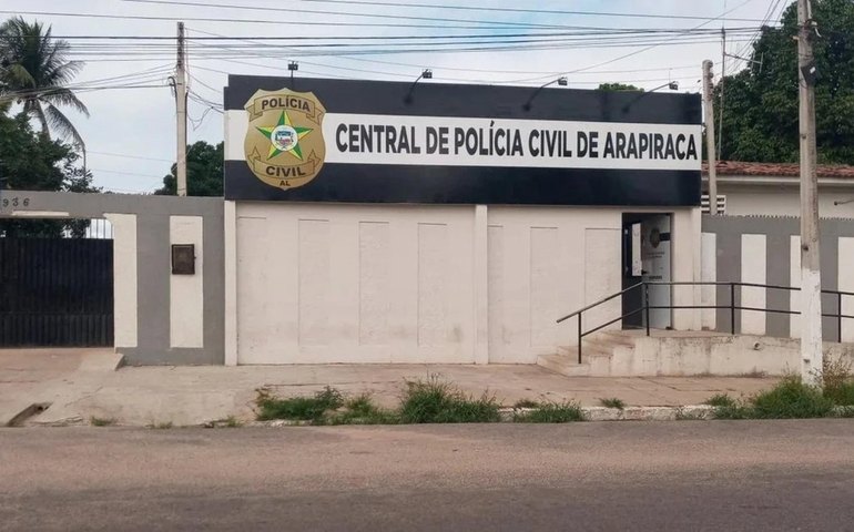 Homem ataca vizinhos e familiares com faca tipo cutelo em Arapiraca