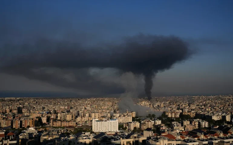 Ataques israelenses obrigam mais de 58 mil libaneses a buscar abrigo, afirma ministra
